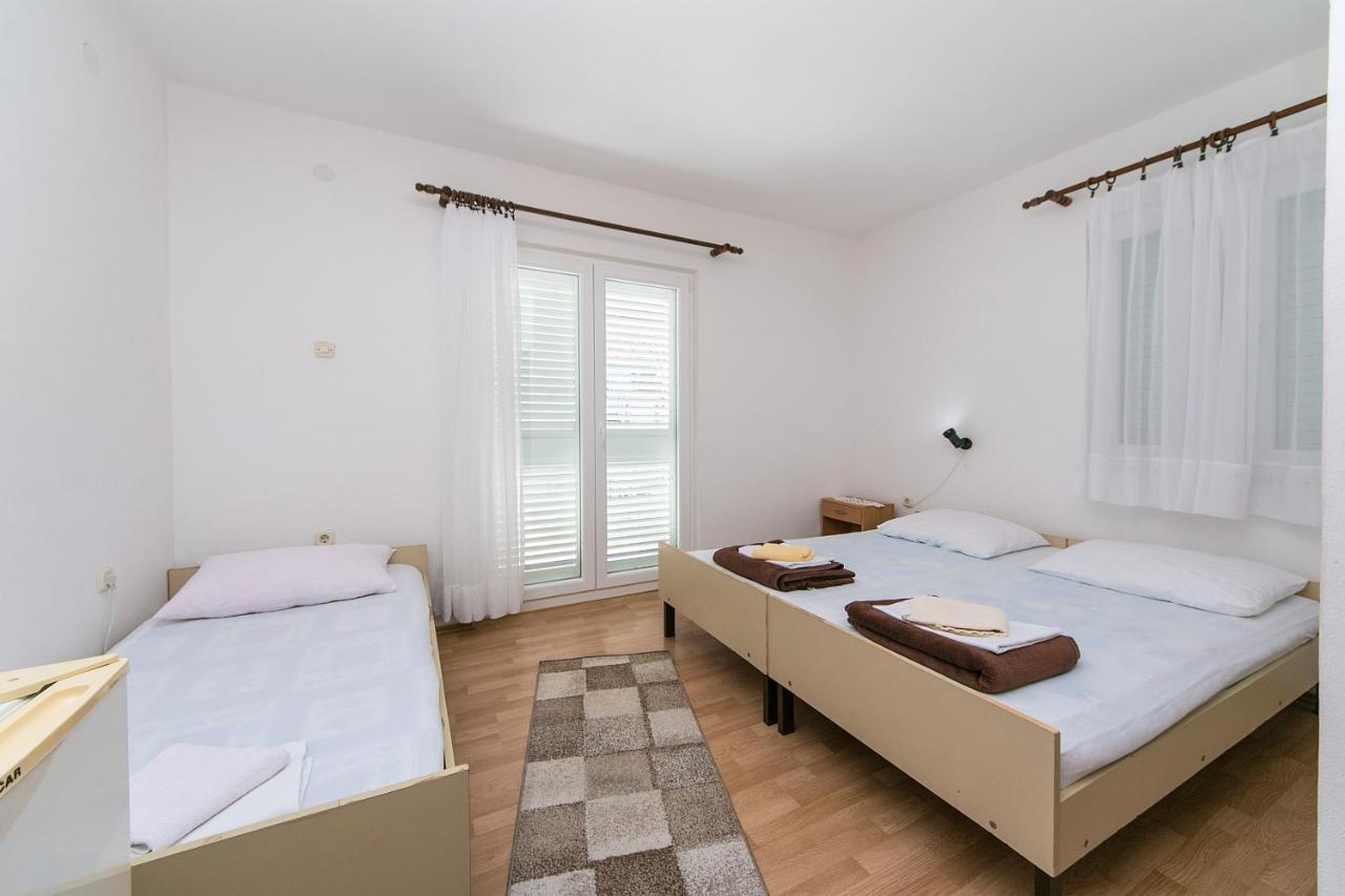 Apartments By The Sea Podaca, Makarska - 516 Exterior photo