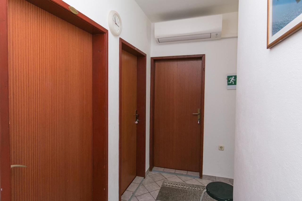Apartments By The Sea Podaca, Makarska - 516 Exterior photo
